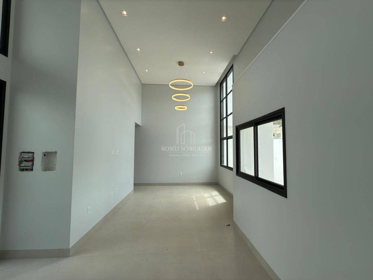 Linda casa térrea no bairro Rio Pequeno em Camboriú – ID 1559 (9)